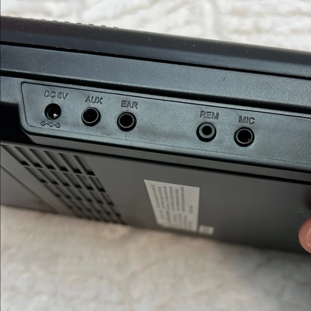 Black Cassette Recorder with almost blank tape inside. - Picture 2 of 3